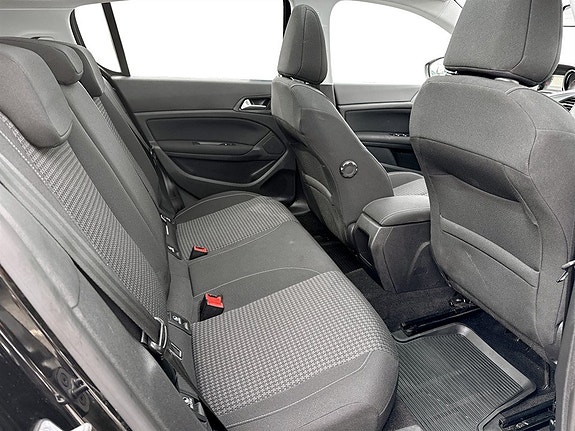 Peugeot 308 14 of 17