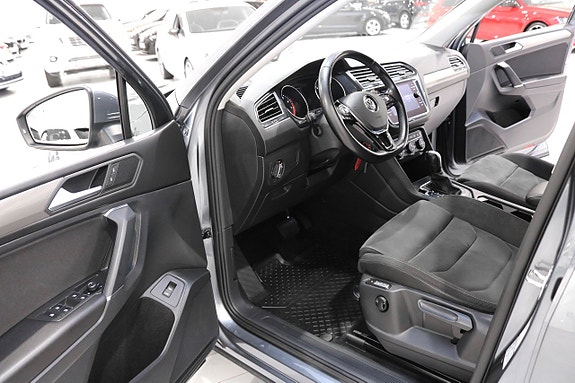 Volkswagen Tiguan Allspace 10 of 23