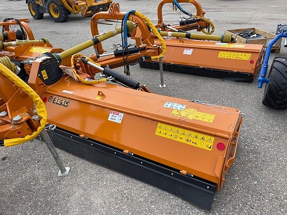 Berti TA-S220 slänt slagklippare Ny!