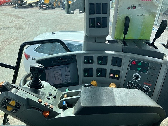 CLAAS Axion 850 FLP 9 of 9