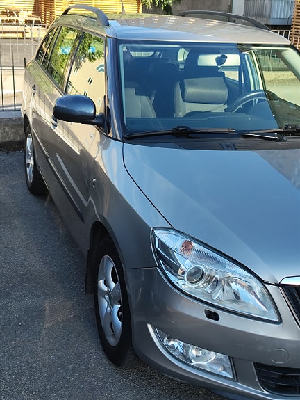 Skoda Fabia 2 of 3