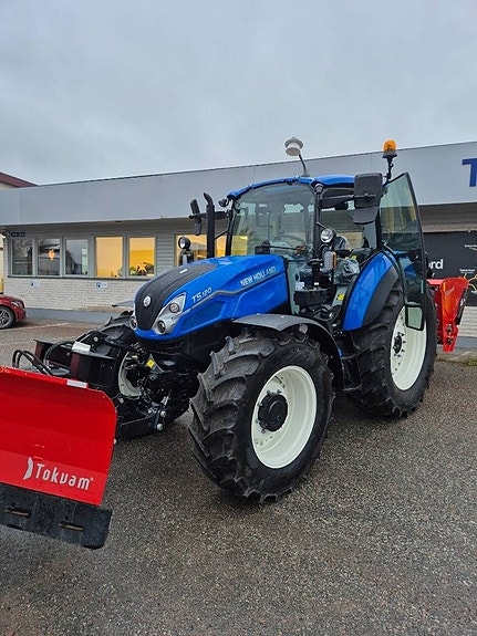 New Holland T5.120 DC 2 of 9