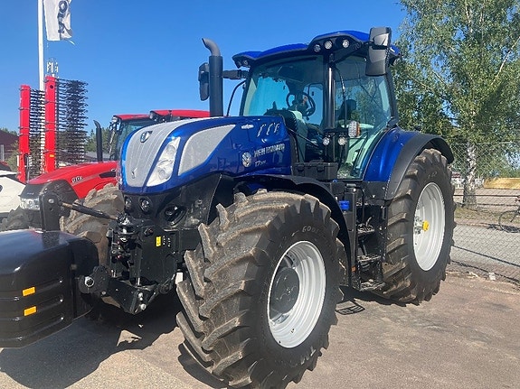 New Holland T7.300 New Gen Blue Power FLP - DEMO 2 of 12