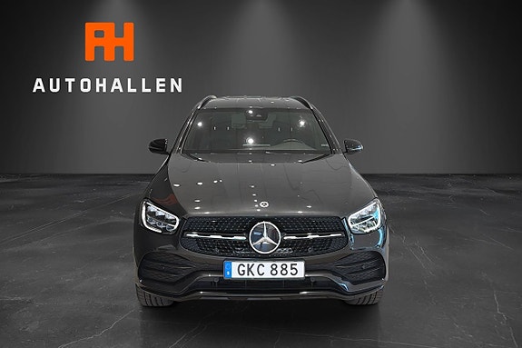 Mercedes-Benz GLC300 e 5 of 16
