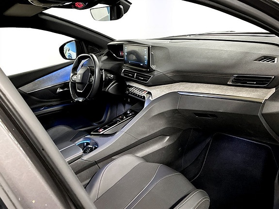 Peugeot 5008 14 of 19