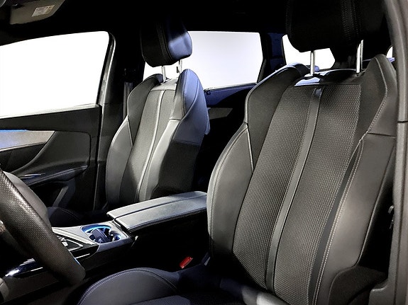 Peugeot 5008 5 of 5