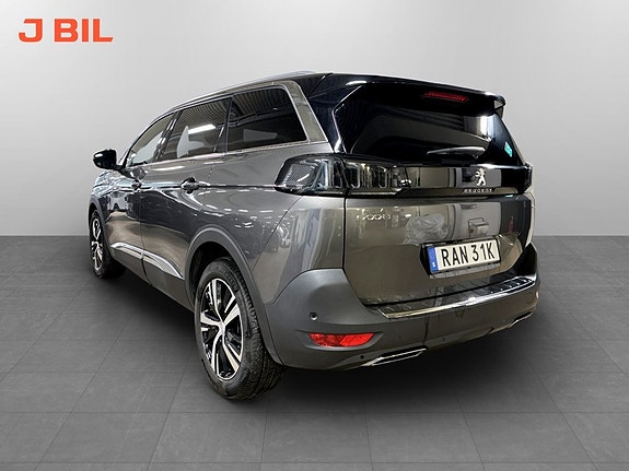 Peugeot 5008 3 of 5
