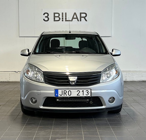 Dacia Sandero 3 of 5