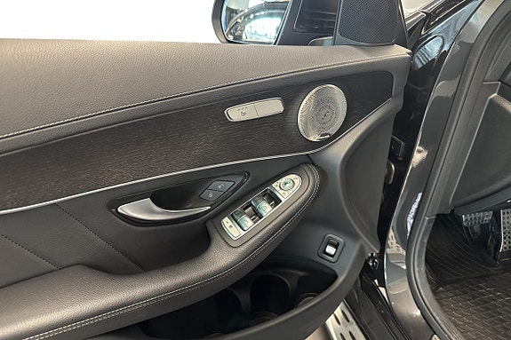 Mercedes-Benz GLC200 8 of 23