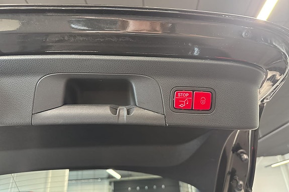 Mercedes-Benz GLC200 18 of 23