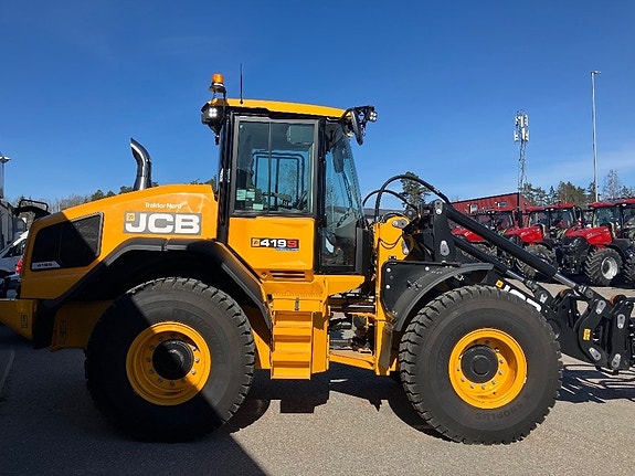 JCB 419S Nordic Edition 50km/h hitch 7 of 12