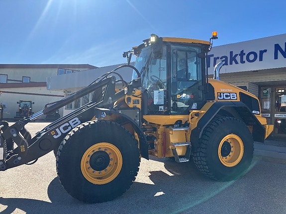 JCB 419S Nordic Edition 50km/h hitch 3 of 12