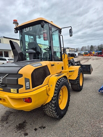 Volvo L 35 G 3 of 7