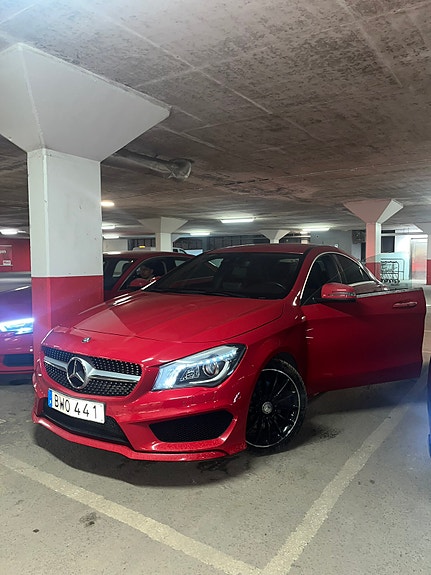 Mercedes-Benz CLA220 4 of 5