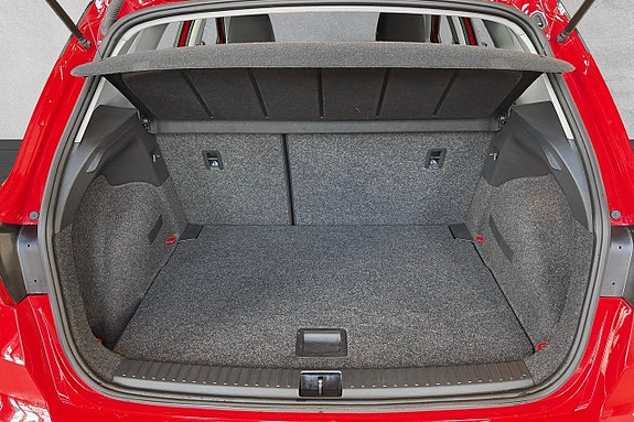 Seat Arona 17 of 17