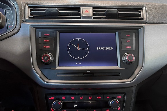 Seat Arona 14 of 17