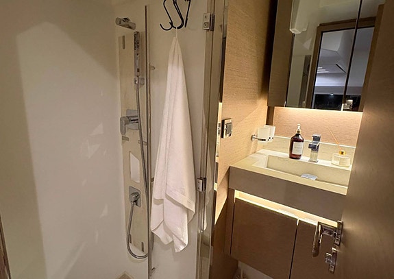 En mycket omskött Prestige 520S till salu hos oss 12 of 12