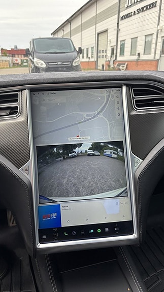 Tesla Model S 6 of 9