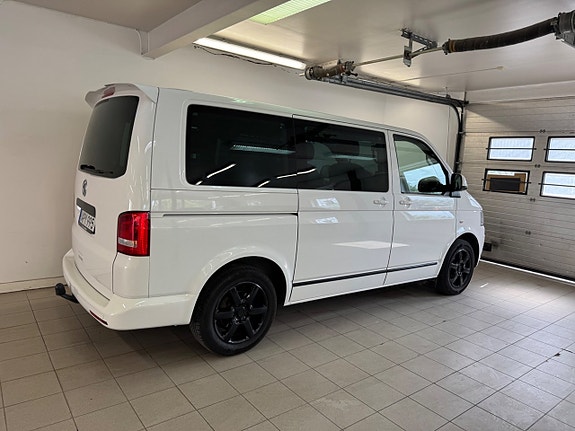 Volkswagen Multivan 5 of 5