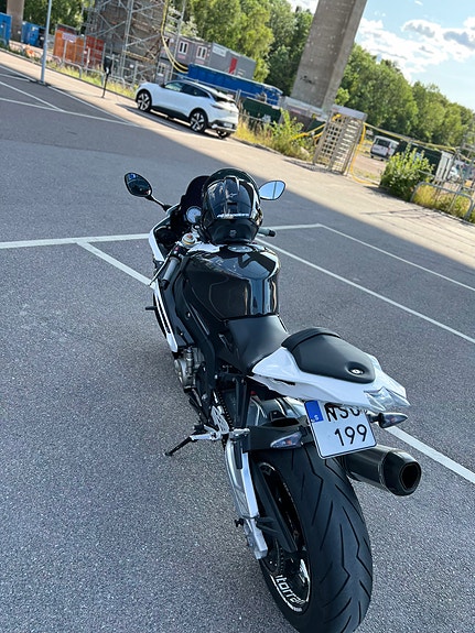 BMW S 1000 RR 8 of 9