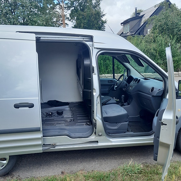 Ford Transit Connect 8 of 10