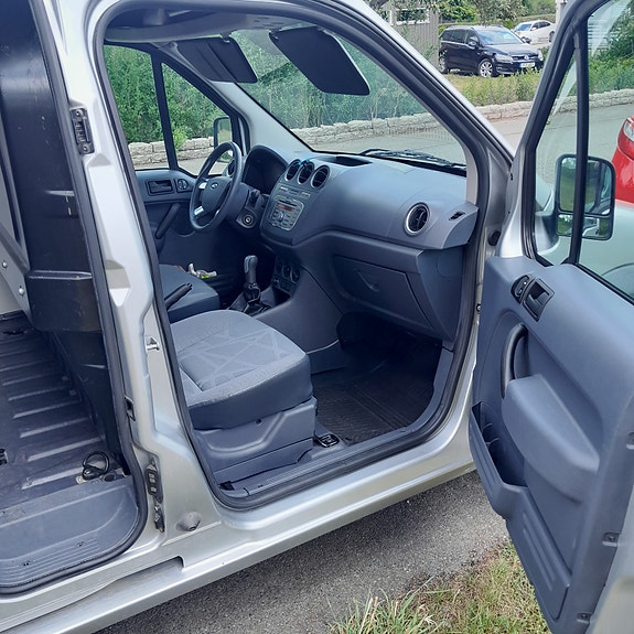 Ford Transit Connect 10 of 10