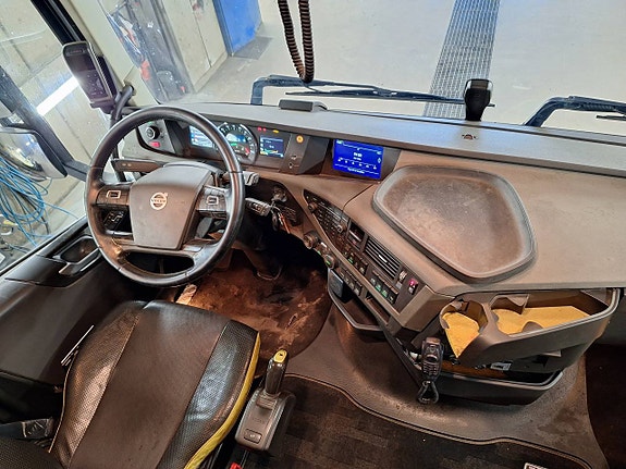 Volvo FH16 6x4 Timmerbil med Jonsered 1080 10 of 12