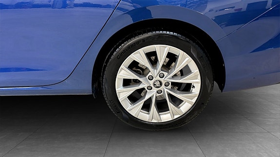Skoda Superb 6 of 23