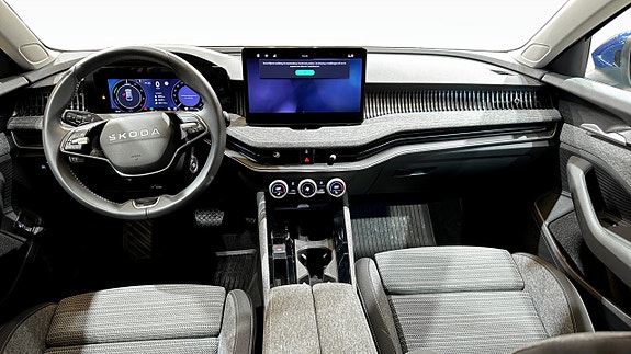 Skoda Superb 10 of 23