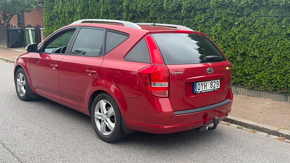 Kia Ceed 3 of 7