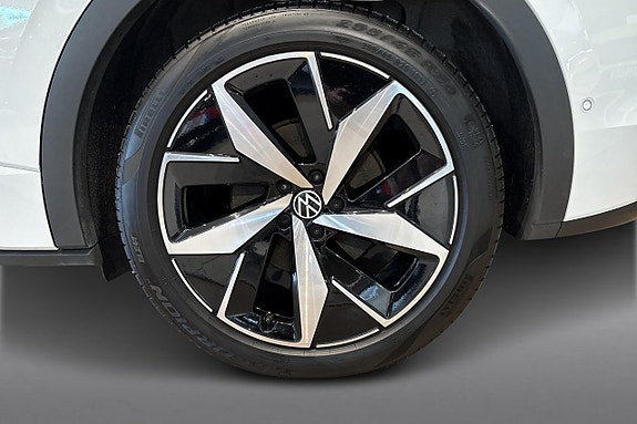 Volkswagen ID.4 GTX 8 of 21