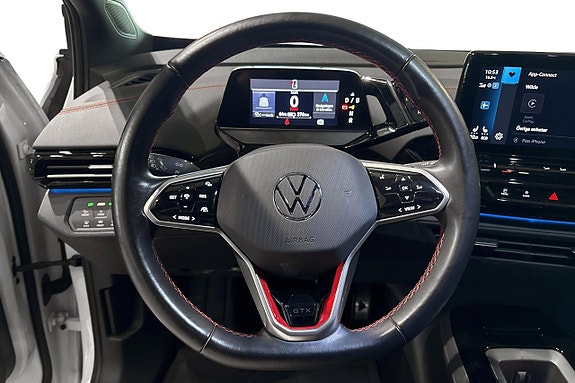 Volkswagen ID.4 GTX 12 of 21
