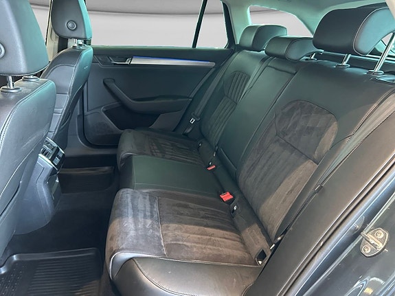 Skoda Superb 13 of 23