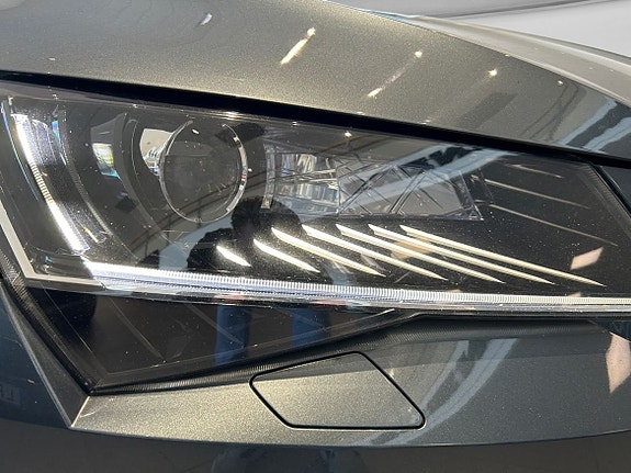 Skoda Superb 8 of 23