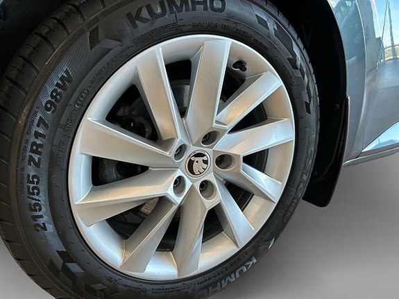 Skoda Superb 14 of 23