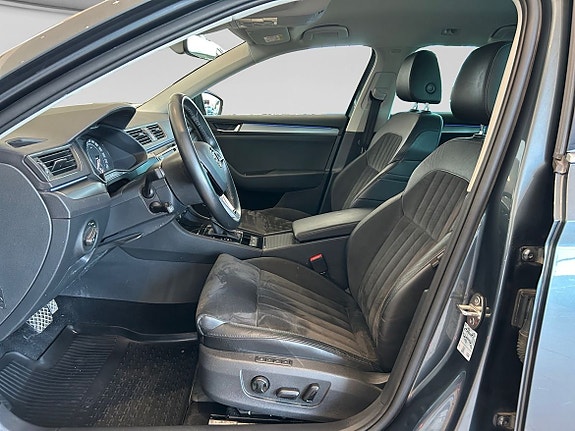 Skoda Superb 9 of 23