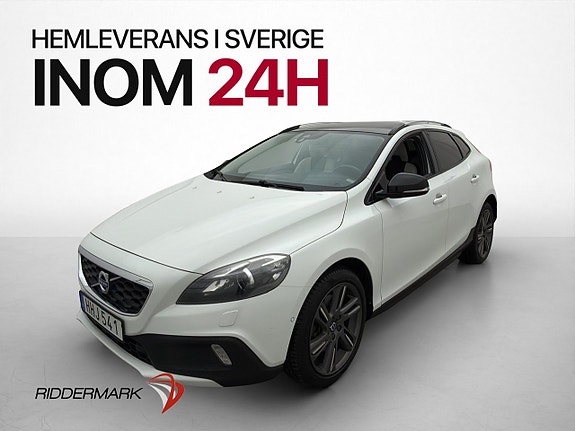 Volvo V40 Cross Country 3 of 30