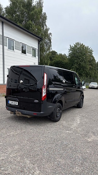Ford Transit Custom 3 of 5