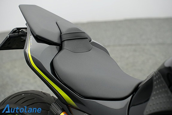 Kawasaki Z1000 R-Edition *Öhlins, Vance&Hines, Nyservad 17 of 29