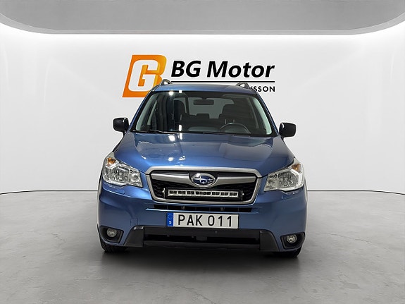 Subaru Forester 2 of 5