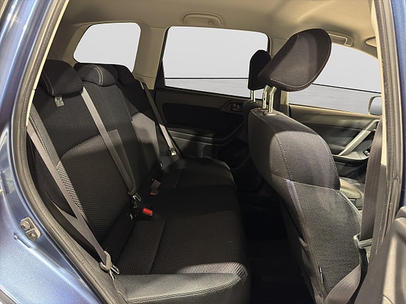 Subaru Forester 10 of 18