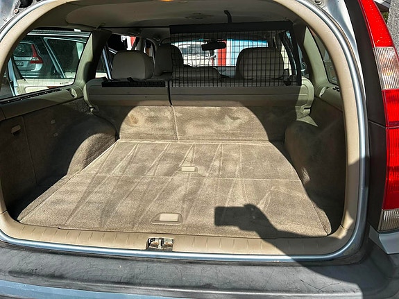 Volvo V70 5 of 5