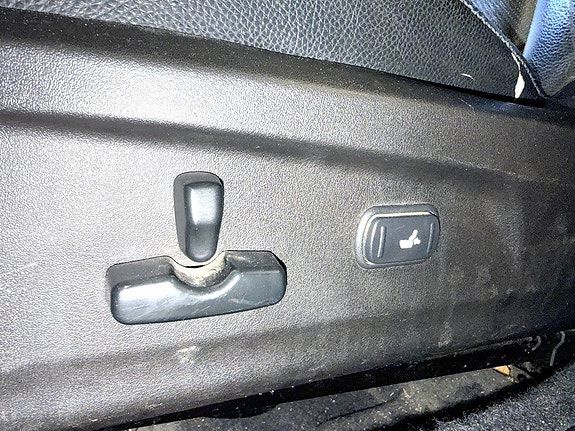 Subaru Legacy 14 of 14