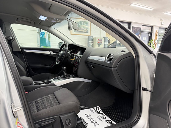 Audi A4 14 of 30