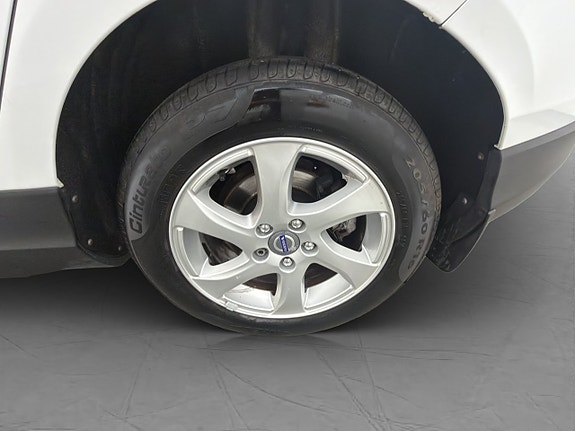 Volvo V40 Cross Country 27 of 30