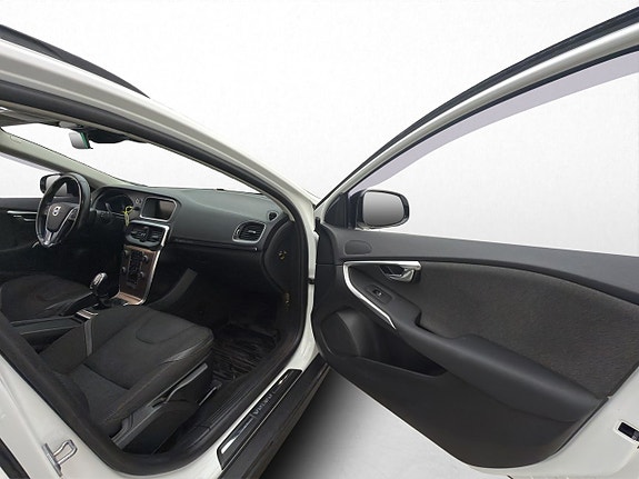Volvo V40 Cross Country 22 of 30