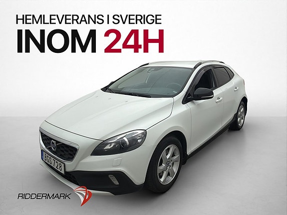 Volvo V40 Cross Country 3 of 30