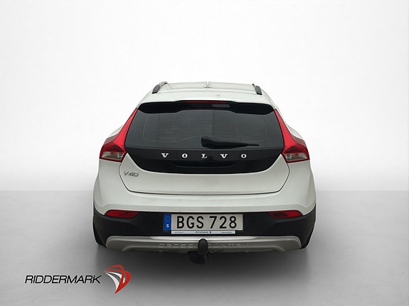 Volvo V40 Cross Country 7 of 30