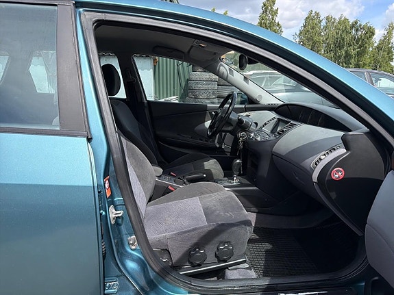 Nissan Primera 17 of 21