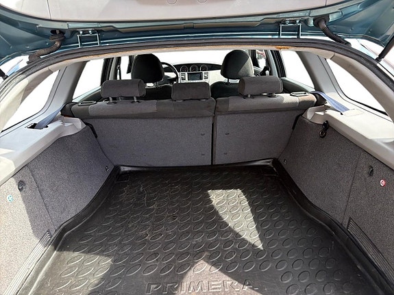 Nissan Primera 19 of 21